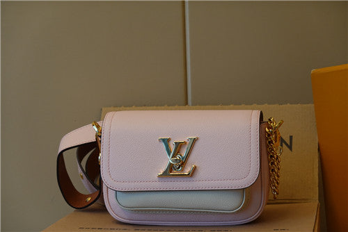 High Quality Luxury LV Lock Me Tender Bag