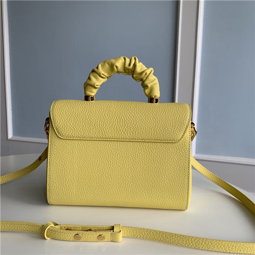 High Quality Luxury Louis Vuitton Twist Bag Medium alternate view