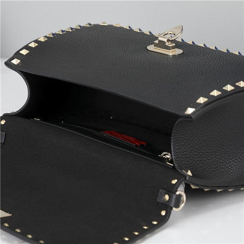 High Quality Luxury Valentino Rivet Bag – Style 03821 product detail