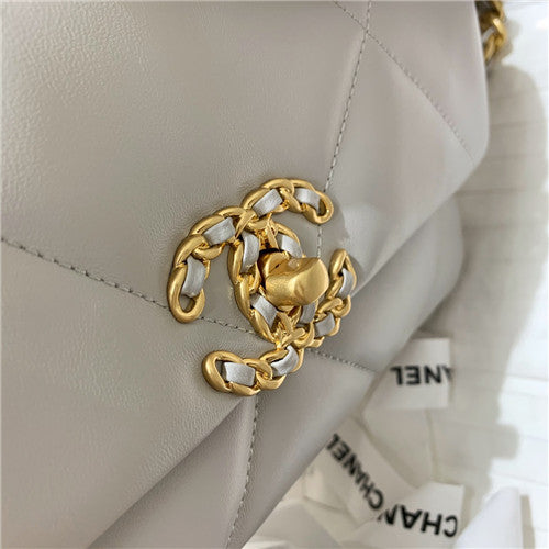 High Quality Luxury Chanel 19 Bag Flap Bag product detail