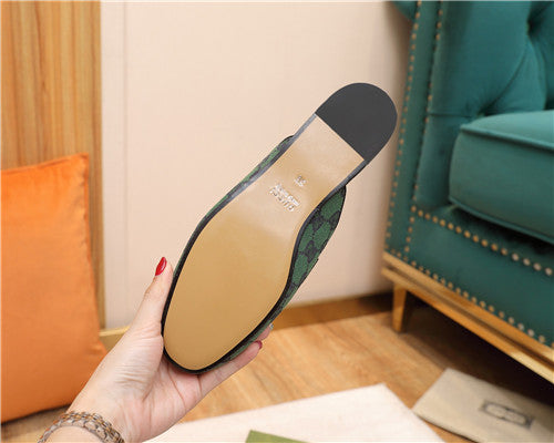 High Quality Luxury Gucci Peyton GG Slippers – Style 39603 product detail
