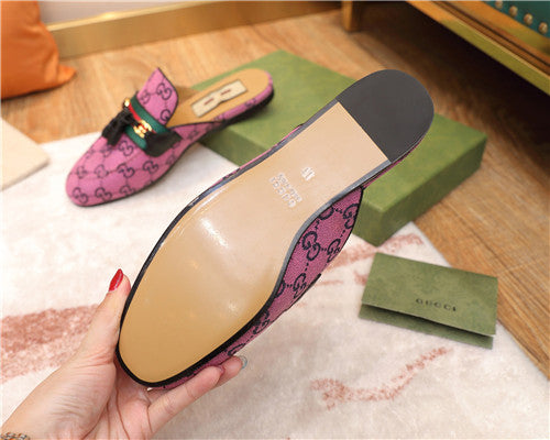 High Quality Luxury Gucci Peyton GG Slippers – Style 37907 product detail