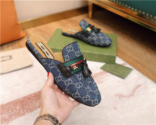 High Quality Luxury Gucci Peyton GG Slippers alternate view