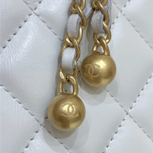 High Quality Luxury Chanel Gold Beads Mobile Phone Bag product detail