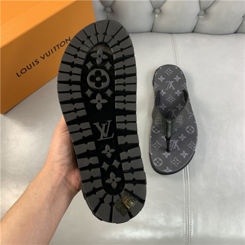 High Quality Luxury Louis Vuitton Mens Slippers – Style 25699 product detail