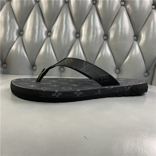 High Quality Luxury Louis Vuitton Mens Slippers – Style 25699 product detail