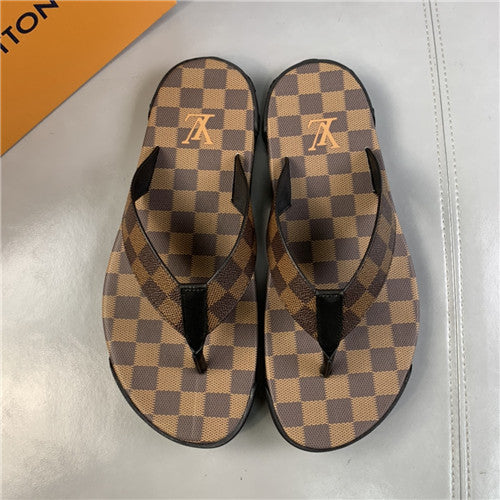 High Quality Luxury Louis Vuitton Mens Slippers alternate view