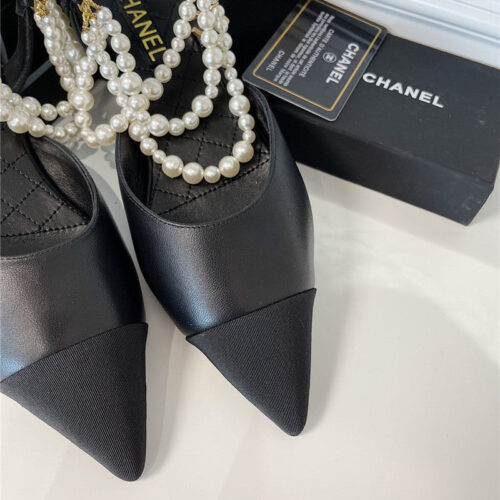 High Quality Luxury Chanel Pearl Sandals – Style 44070 product detail
