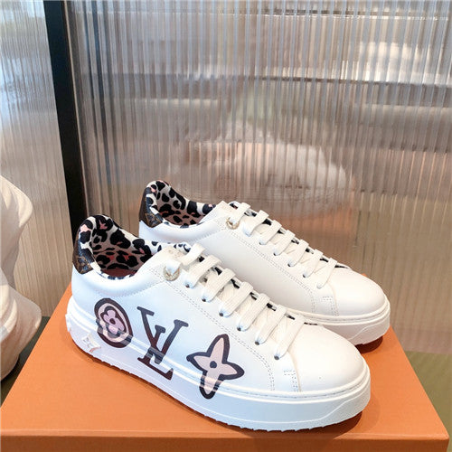 High Quality Luxury Louis Vuitton White Sneakers Women