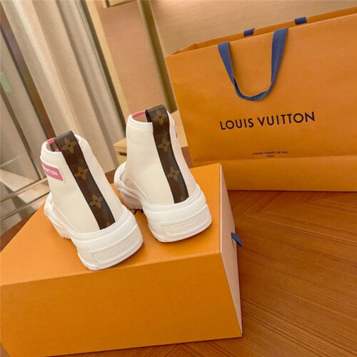 High Quality Luxury Louis Vuitton Squad Sneaker Boot – Style 69411 product detail