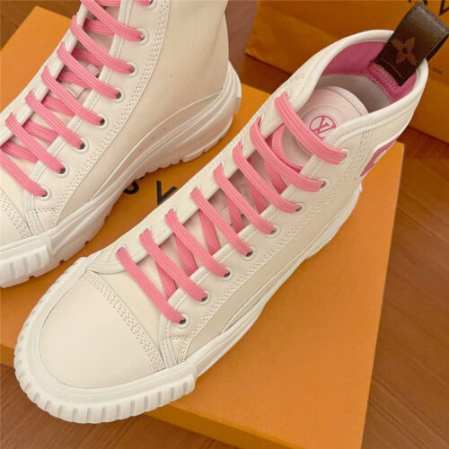 High Quality Luxury Louis Vuitton Squad Sneaker Boot – Style 69411 product detail
