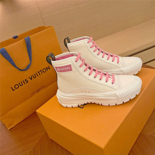High Quality Luxury Louis Vuitton Squad Sneaker Boot – Style 69411 product detail