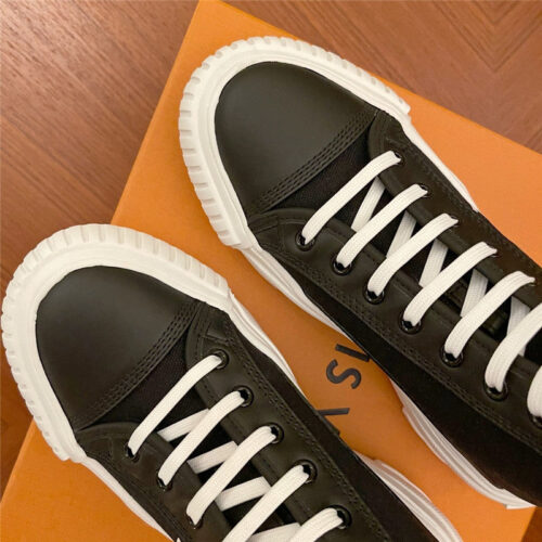 High Quality Luxury Louis Vuitton Squad Sneaker Boot – Style 16291 product detail