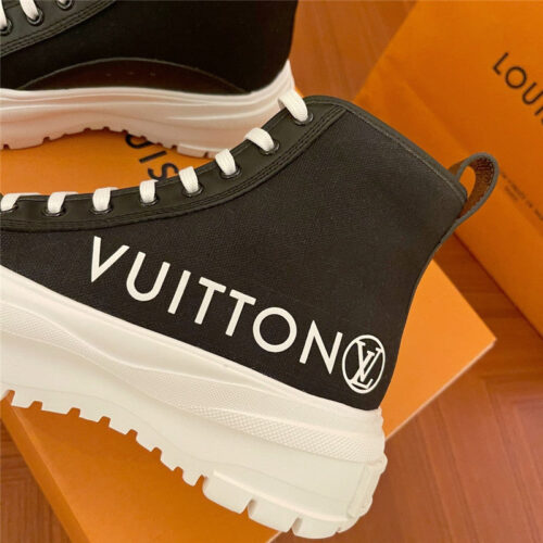 High Quality Luxury Louis Vuitton Squad Sneaker Boot – Style 16291 product detail