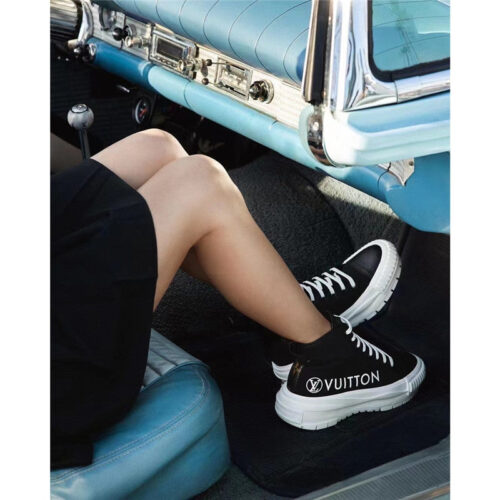 High Quality Luxury Louis Vuitton Squad Sneaker Boot – Style 16291 product detail