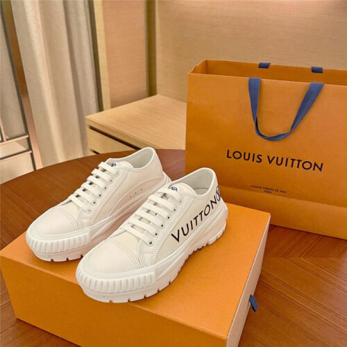 High Quality Luxury Louis Vuitton Squad Sneaker – Style 31011