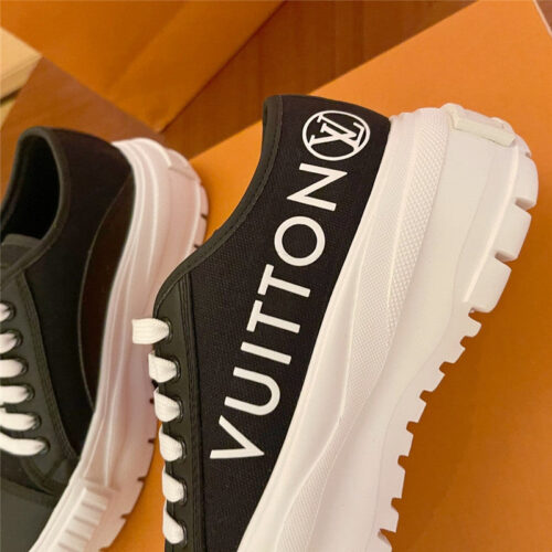 High Quality Luxury Louis Vuitton Squad Sneaker product detail