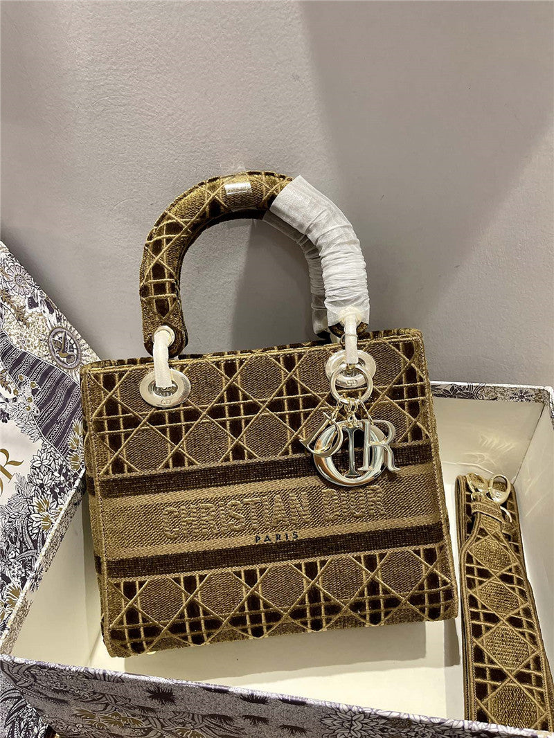 High Quality Luxury Dior Lady D-Lite Bag – Style 25429
