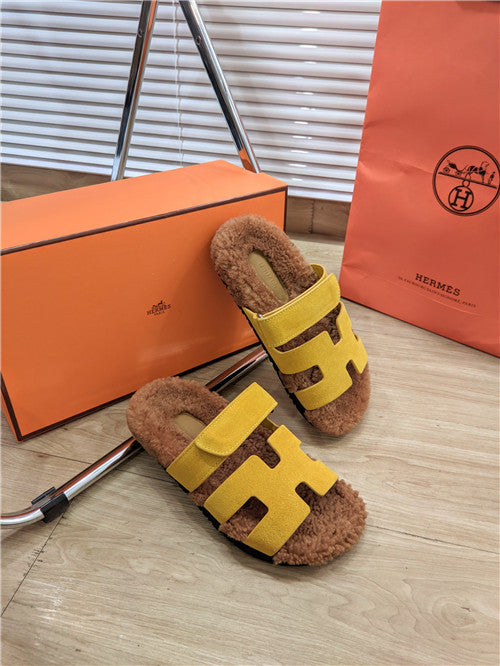 High Quality Luxury Hermes Lamb Wool Flat Slippers – Style 75459