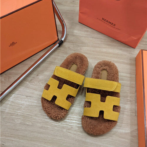 High Quality Luxury Hermes Lamb Wool Flat Slippers – Style 75459 product detail