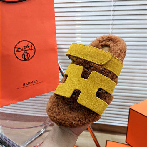 High Quality Luxury Hermes Lamb Wool Flat Slippers – Style 75459 product detail