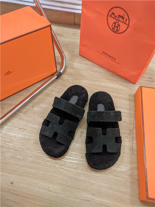 High Quality Luxury Hermes Lamb Wool Flat Slippers – Style 09923 product detail