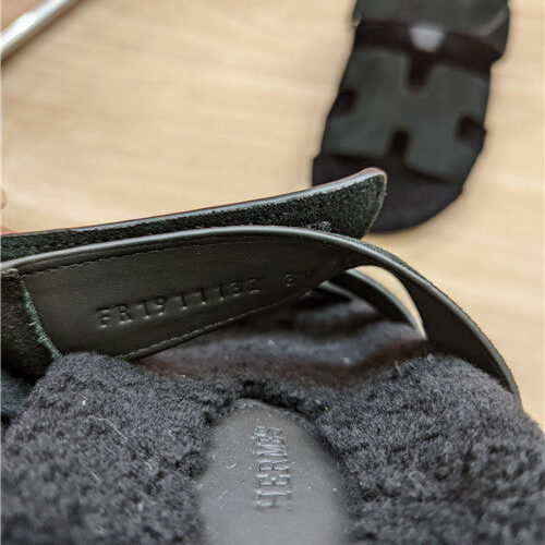 High Quality Luxury Hermes Lamb Wool Flat Slippers – Style 09923 product detail