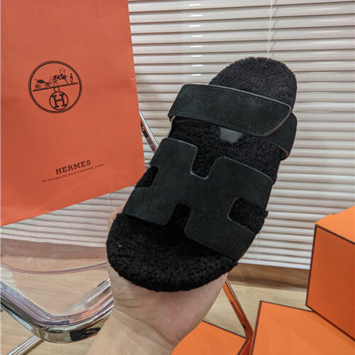 High Quality Luxury Hermes Lamb Wool Flat Slippers – Style 09923 product detail