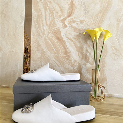High Quality Luxury Balenciaga Round Head Flat Slippers product detail