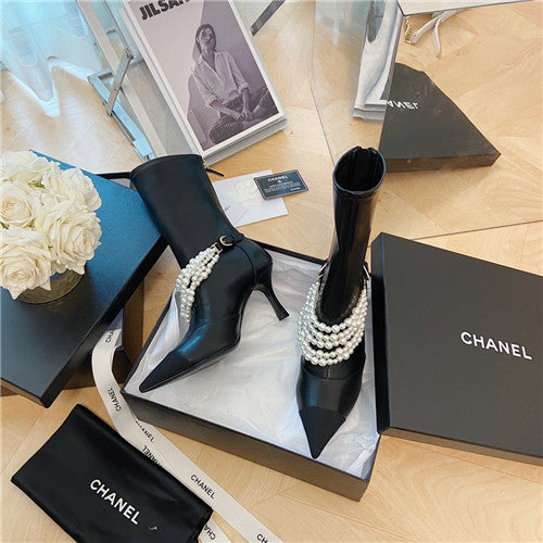 High Quality Luxury Chanel Pearl Boots – Style 23782 alternate view
