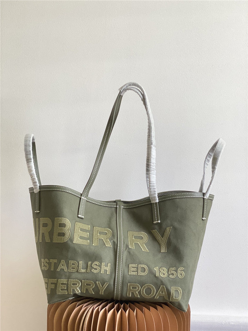 High Quality Luxury Burberry Beach Tote Bag – Style 42399 product detail