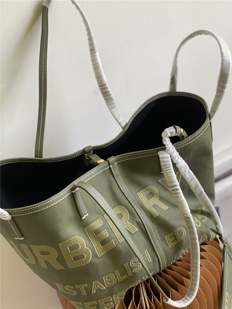 High Quality Luxury Burberry Beach Tote Bag – Style 42399 product detail