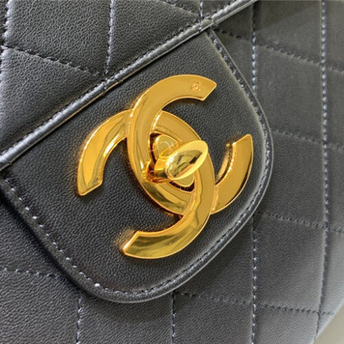 High Quality Luxury Chanel Chain Limited Gold Buckle Bag product detail