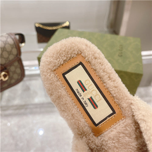 High Quality Luxury Gucci Wool Logo Slippers – Style 09299 product detail