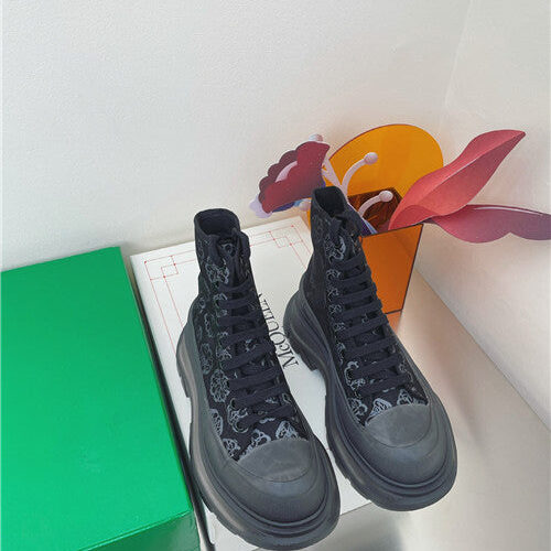 High Quality Luxury Alexander McQueen High Top Sneakers – Style 01059