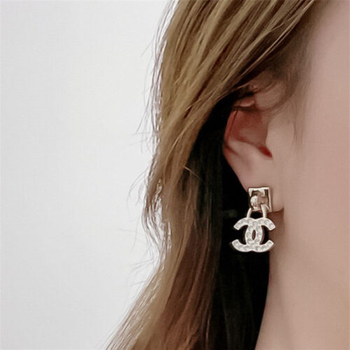 High Quality Luxury Chanel Swarovski Crystal Diamond Earrings – Style 50500 product detail