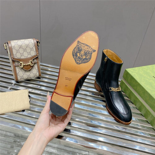 High Quality Luxury Gucci Flat Chain Boots product detail