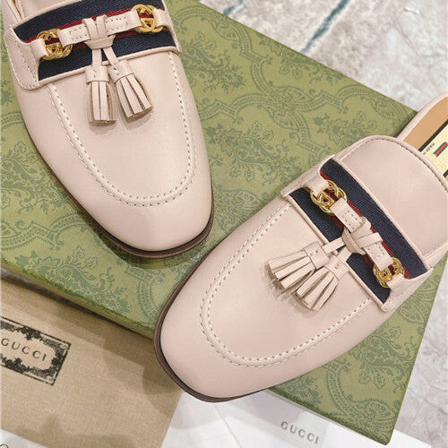 High Quality Luxury Gucci Flat Slippers Womens – Style 89843 product detail