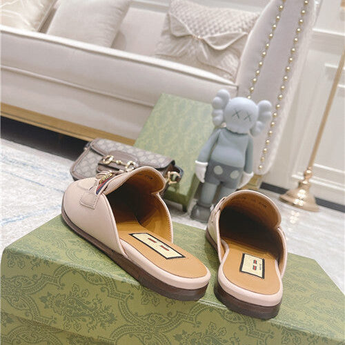 High Quality Luxury Gucci Flat Slippers Womens – Style 89843 product detail