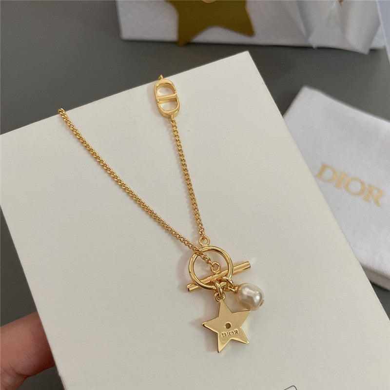 High Quality Luxury Dior Simple Bracelet Chain product detail