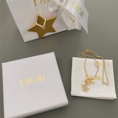 High Quality Luxury Dior Simple Bracelet Chain product detail
