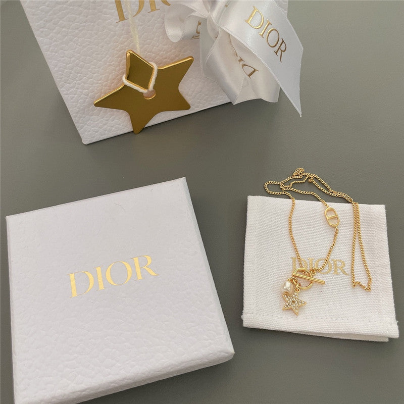 High Quality Luxury Dior Simple Bracelet Chain product detail