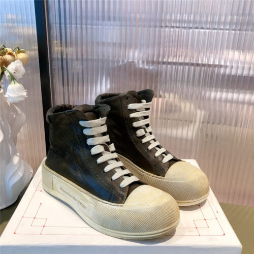 High Quality Luxury Alexander McQueen High Top Sneaker