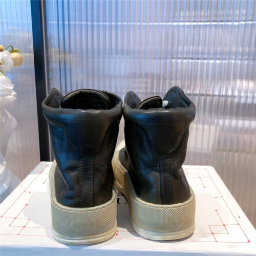 High Quality Luxury Alexander McQueen High Top Sneaker product detail