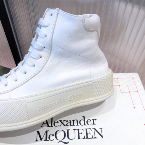 High Quality Luxury Alexander McQueen High Top Sneaker – Style 75075 product detail