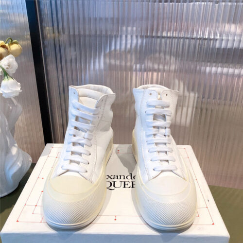 High Quality Luxury Alexander McQueen High Top Sneaker – Style 75075 alternate view