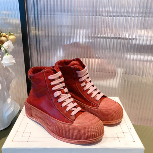 High Quality Luxury Alexander McQueen High Top Sneaker – Style 76771