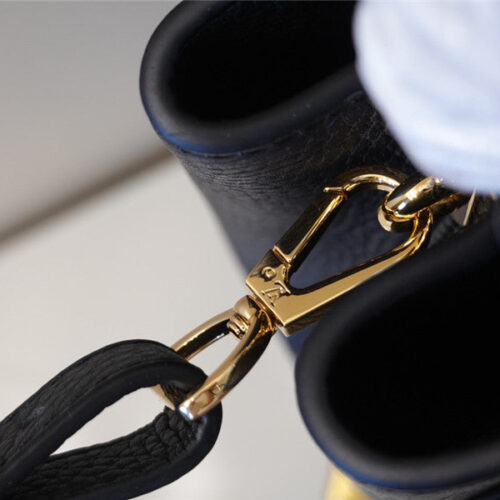 High Quality Luxury Louis Vuitton Capucines BB Bag Black product detail