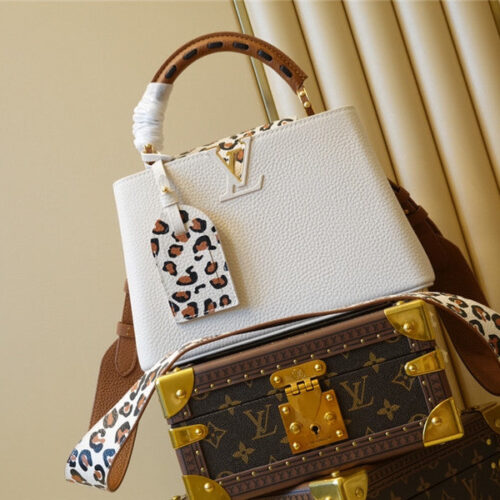 High Quality Luxury Louis Vuitton Capucines BB Bag – Style 47537 product detail
