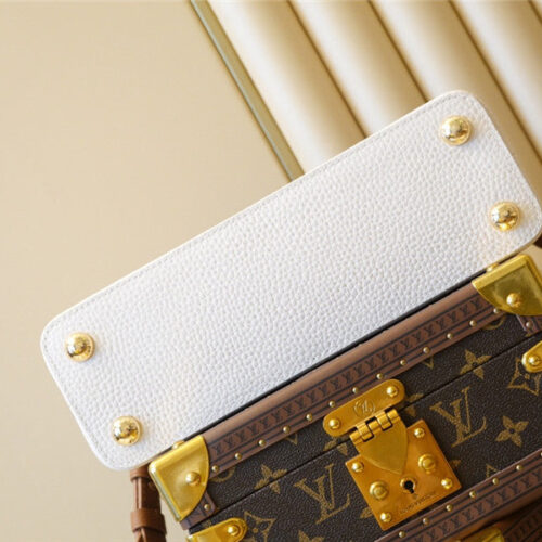 High Quality Luxury Louis Vuitton Capucines BB Bag – Style 47537 product detail